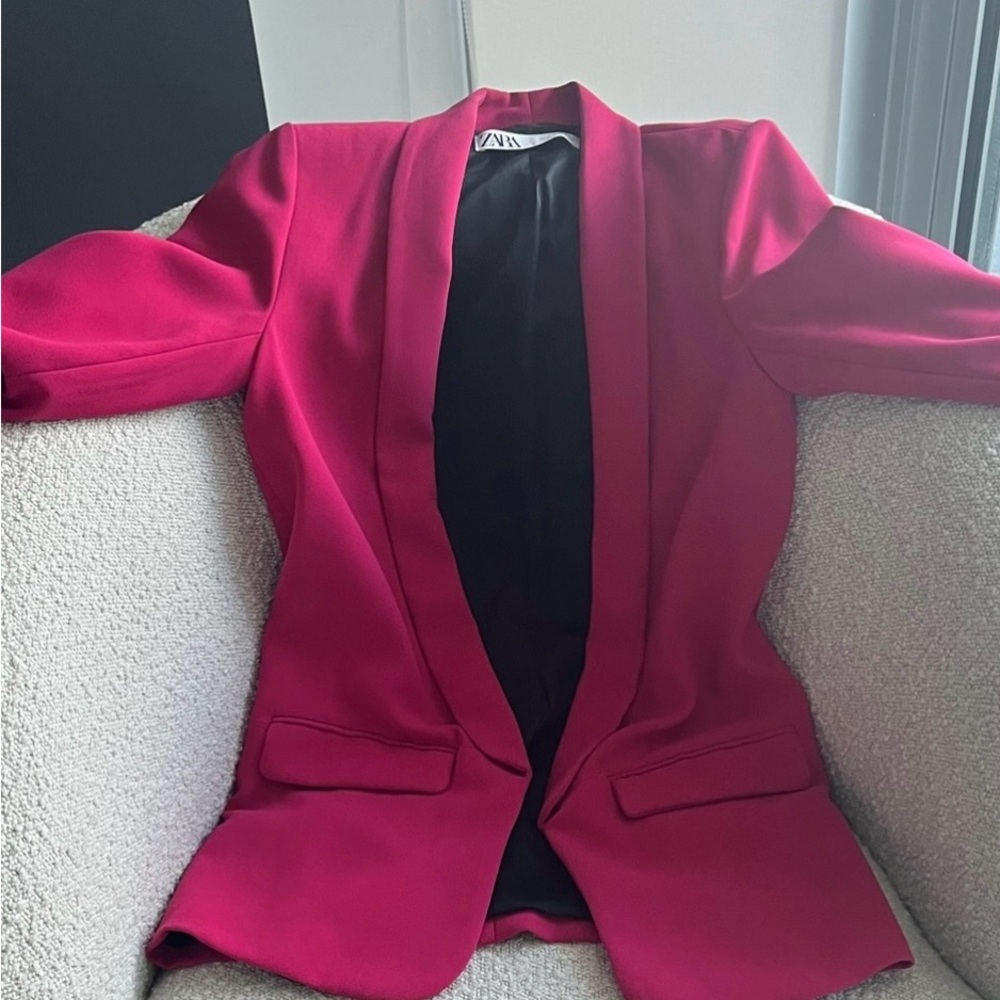 Zara Women's Fuchsia Blazer